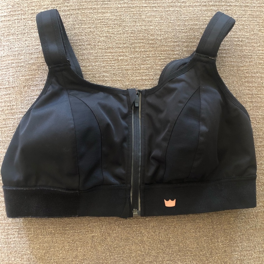 Sports bra